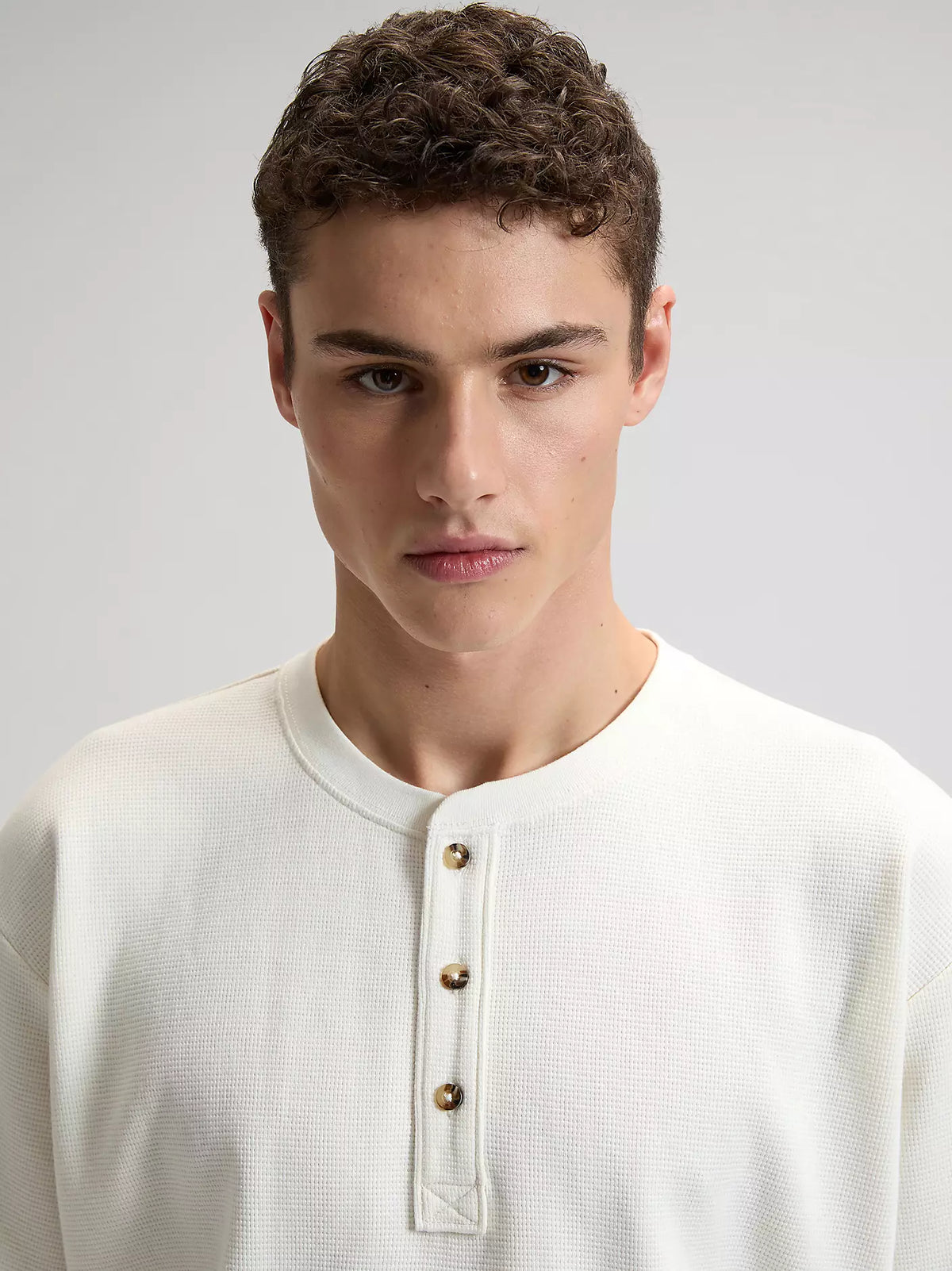 Lee T-shirt - Relaxed Henley Tee - Natural