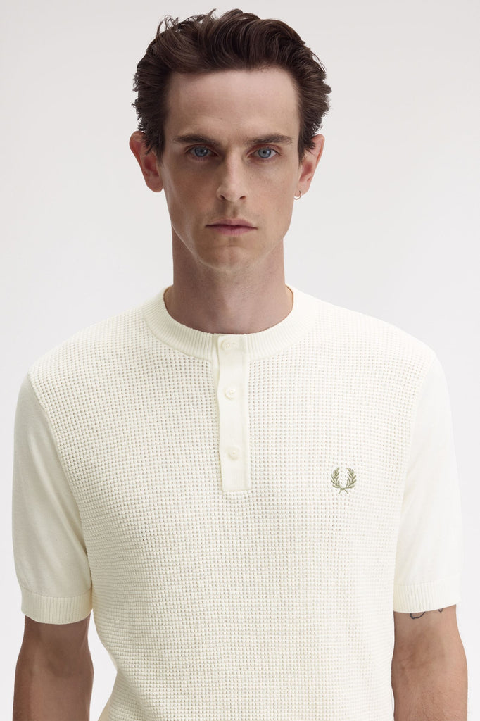 Fred Perry Waffle Stitch Henley Shirt - Light ercu