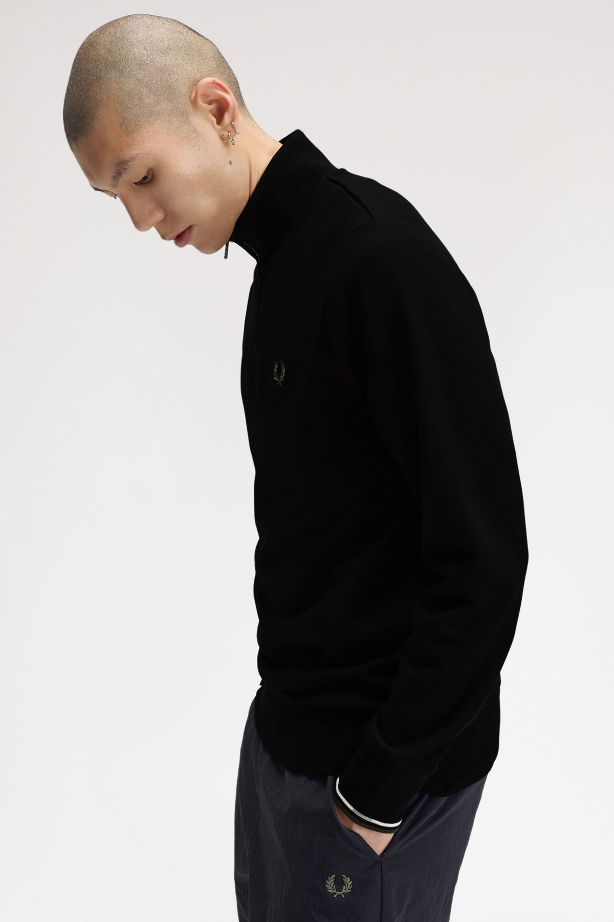 Fred Perry Half Zip Sweatshirt - Black / Ecru / Laurel Wreath Green
