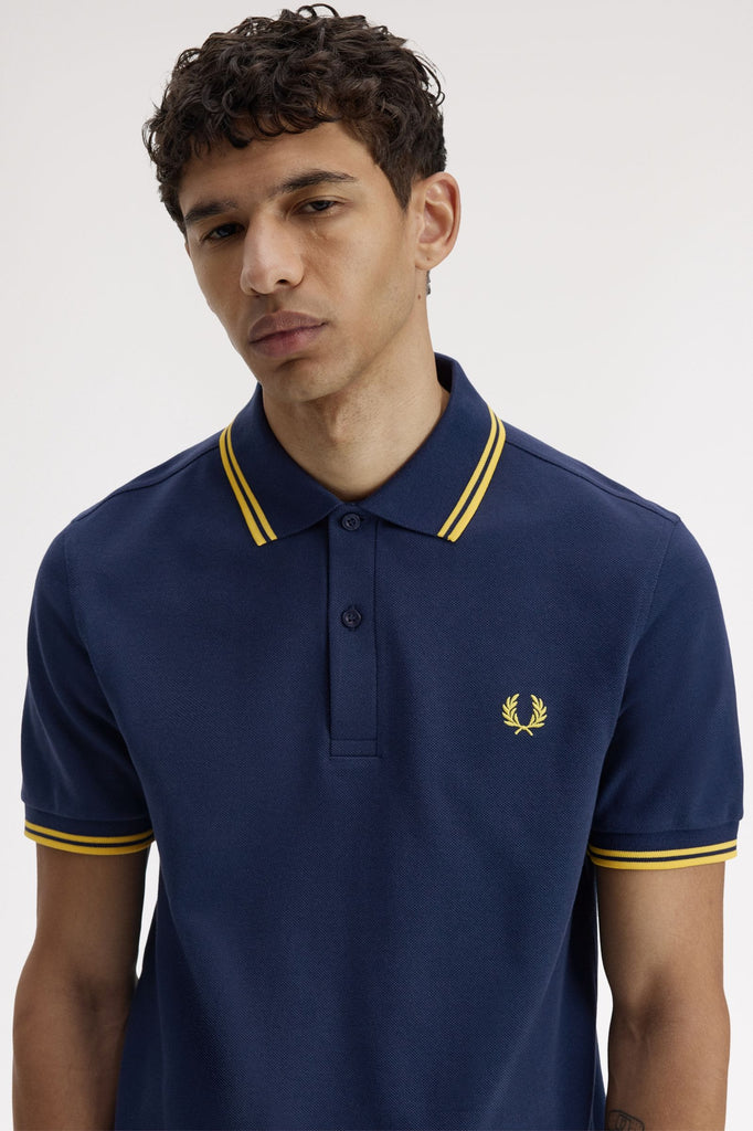 Fred Perry Twin Tipped M3600 Cotton piqué - Tennis Blue / Lemon Barley