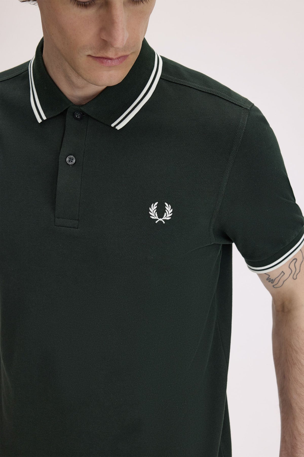 Fred Perry Poloshirt M3600 - Night Green / Snow White