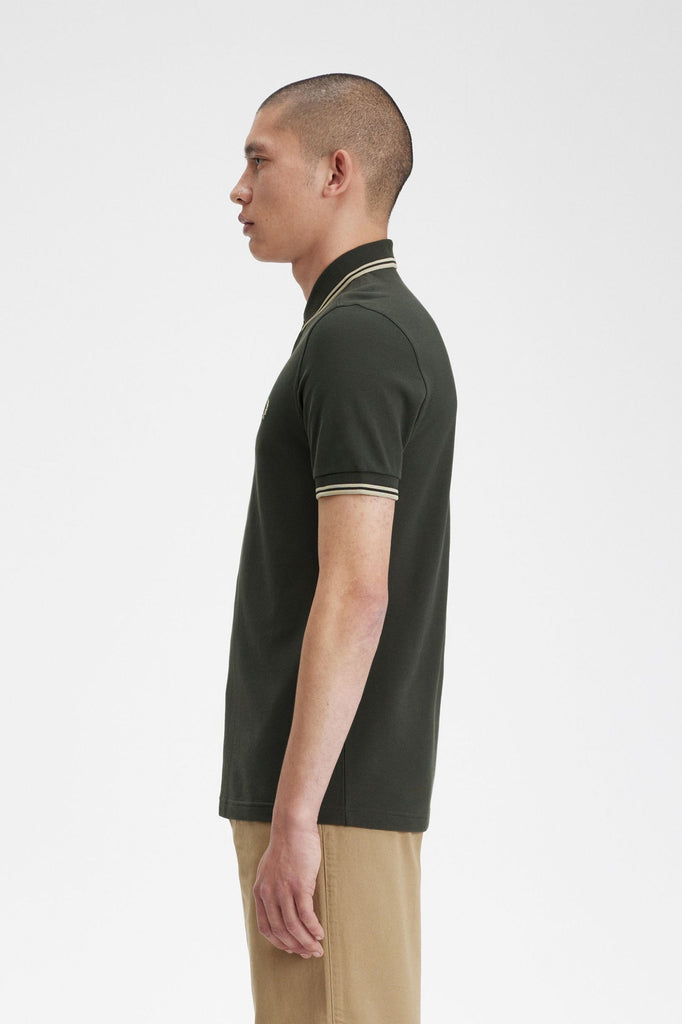 Fred Perry M3600 Twin tipped Polo - Field Green / Oatmeal
