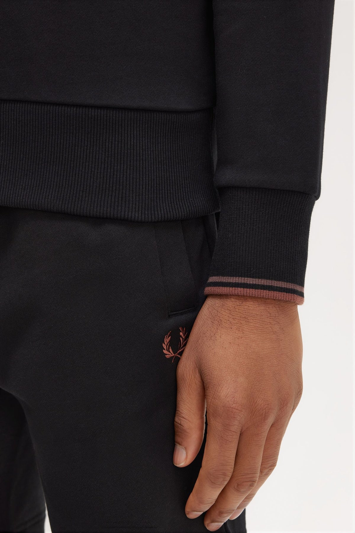 Fred Perry Sweater - Crew Neck Sweatshirt - Black / Whiskey Brown