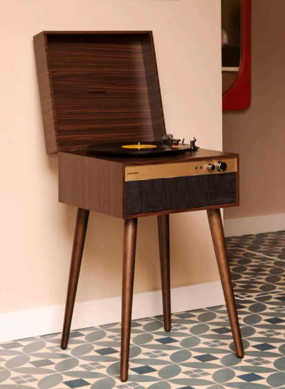 Crosley Jasper Platenspeler - Walnut