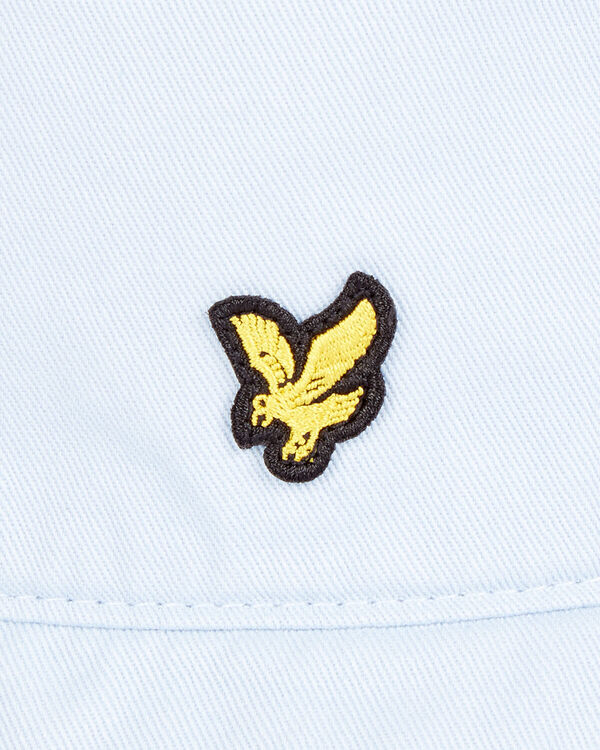 Lyle & Scott Cotton twill bucket hat - Pool blue