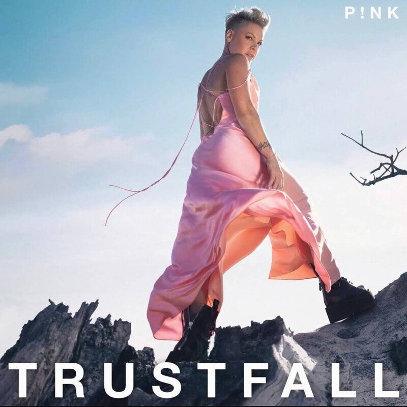 P!NK - TRUSTFALL (incl 8pg. Booklet)